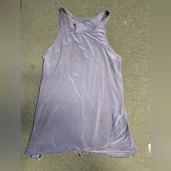 Onzie Gray Tieback Sleeveless Top - Picture 1 of 3